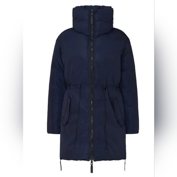 Club Monaco puffer coat -(NEW) - Picture 6 of 7